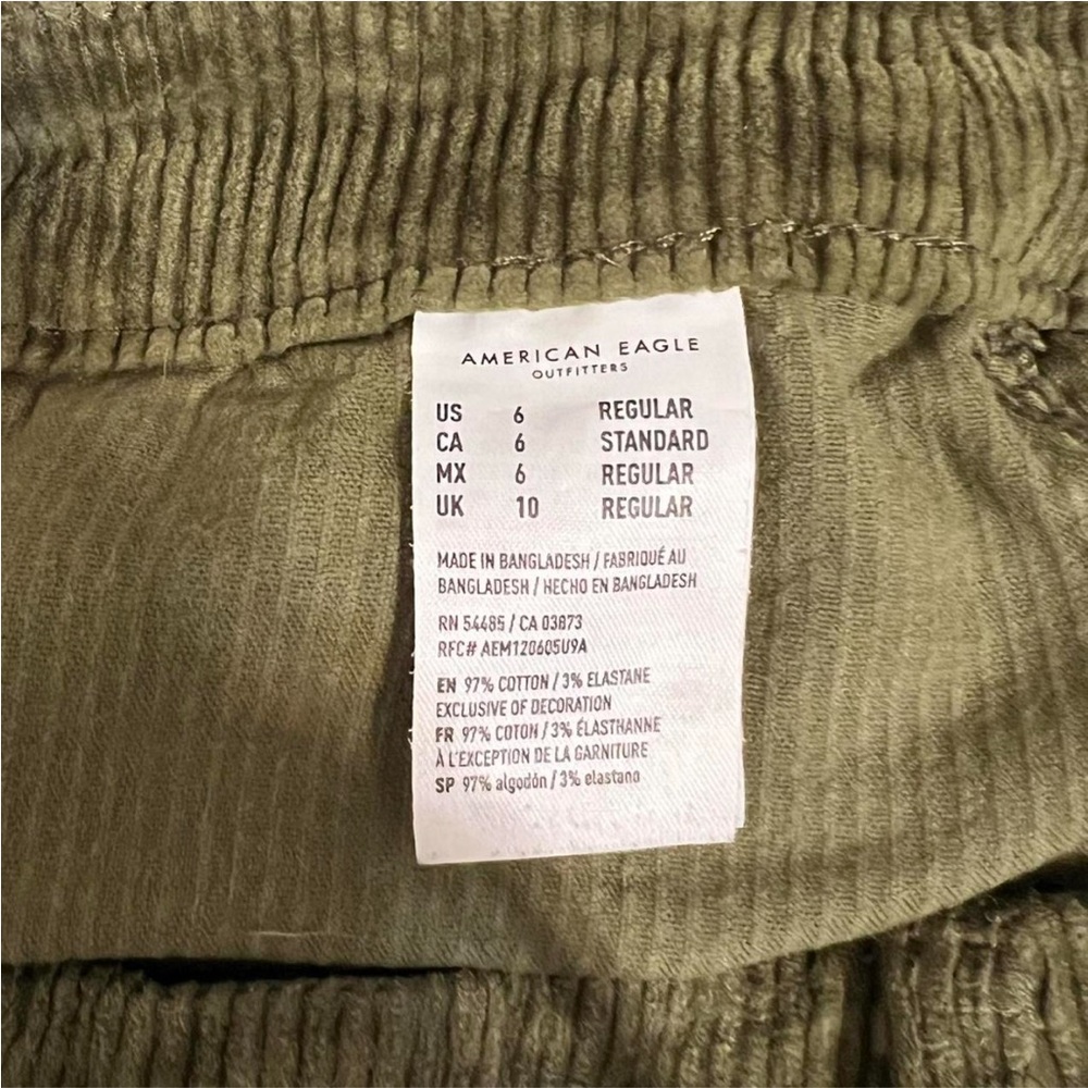 American Eagle Olive Green Corduroy Skirt Size 6 Y2K Hipster Boho 70’s look - Picture 6 of 7